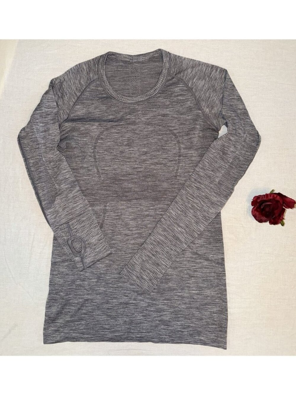 Lululemon Swiftly Tech Long Sleeve Shirt Womens 8 Gray Workout Gym Running Top